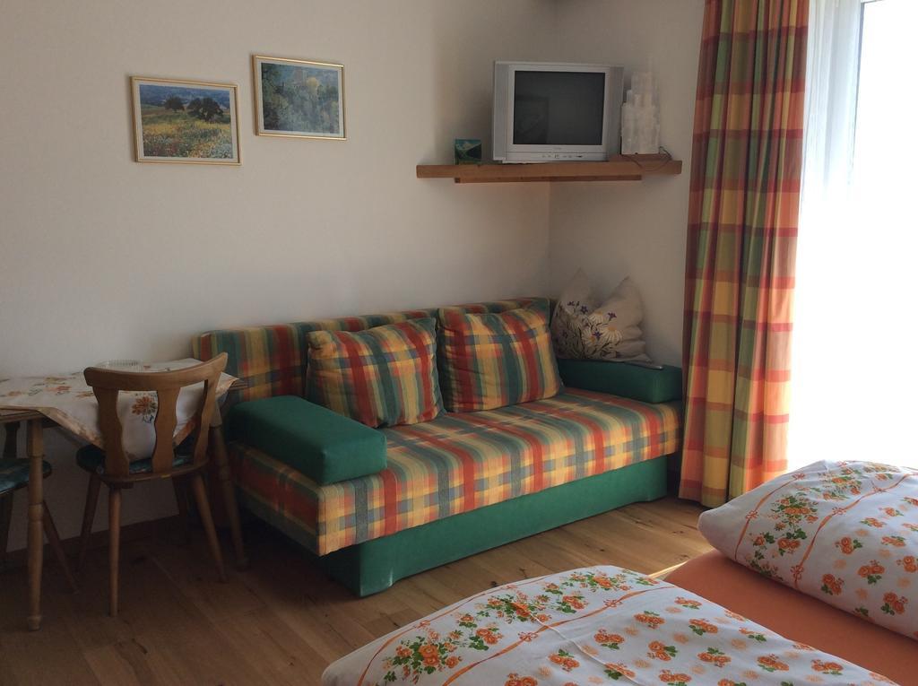 Ferienwohnung Zwoelferblick Bramberg am Wildkogel Phòng bức ảnh