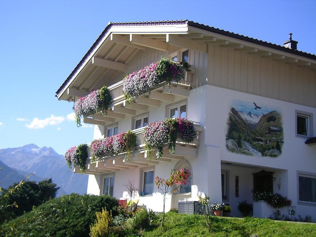 Ferienwohnung Zwoelferblick Bramberg am Wildkogel Phòng bức ảnh